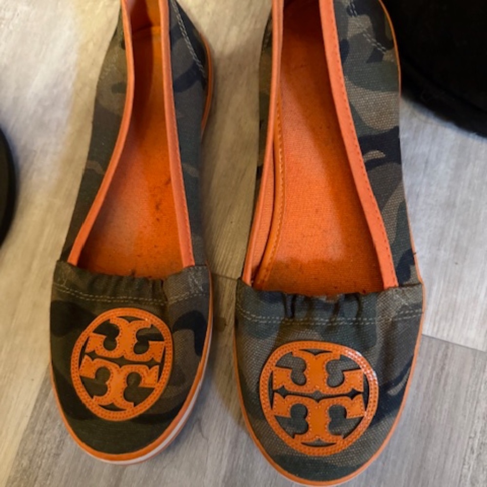 Tory Burch camo and orange tennis shoes slip ons size 7 1/2